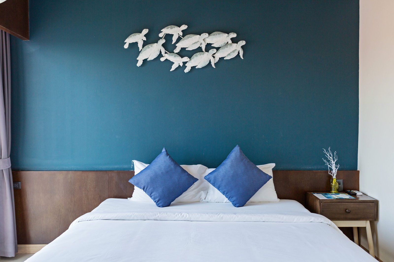 modern-minimalistic-interior-design-in-hotel-or-ho-2024-11-07-13-30-59-utc